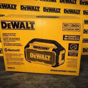 DeWalt jobsite bluetooth speaker